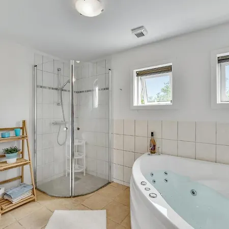 Three-bedroom In Tarm