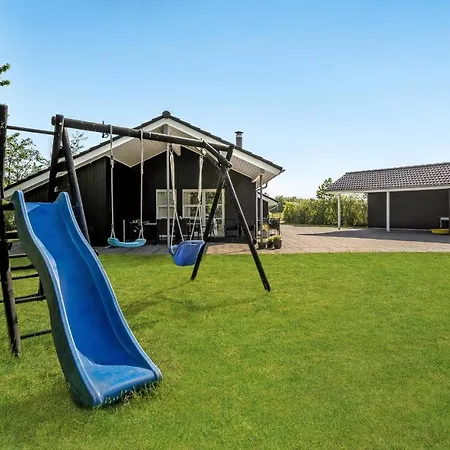 Three-bedroom In * Tarm