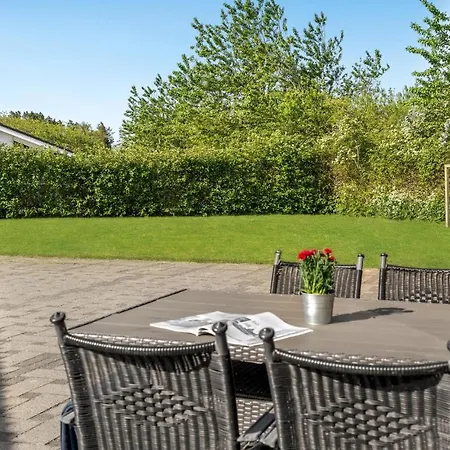 別荘 Three-bedroom In *