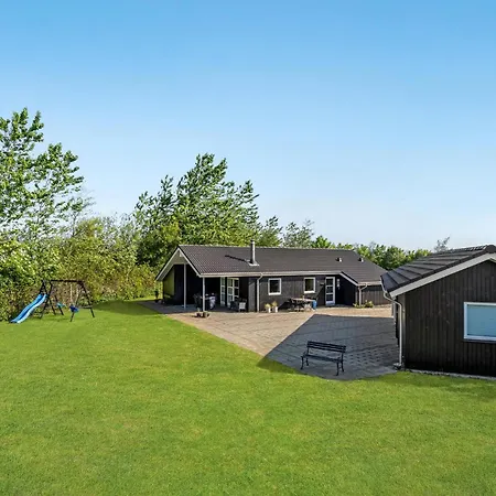 別荘 Three-bedroom In Tarm