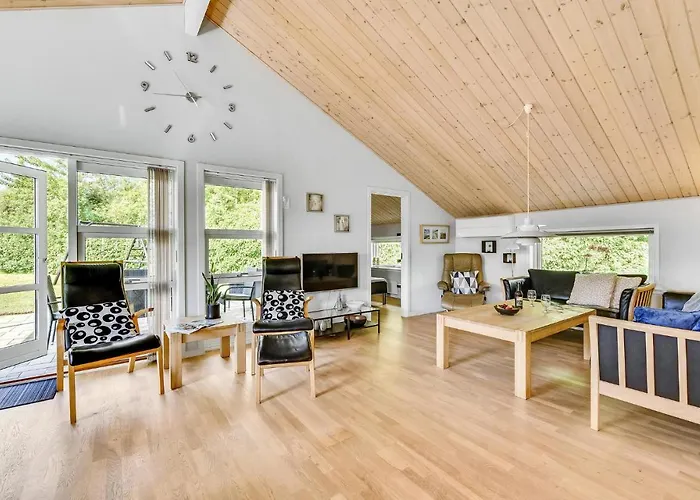 Three-bedroom In Prázdninový dům