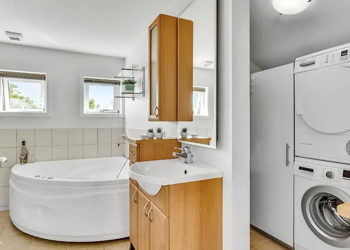 Prázdninový dům Three-bedroom In *