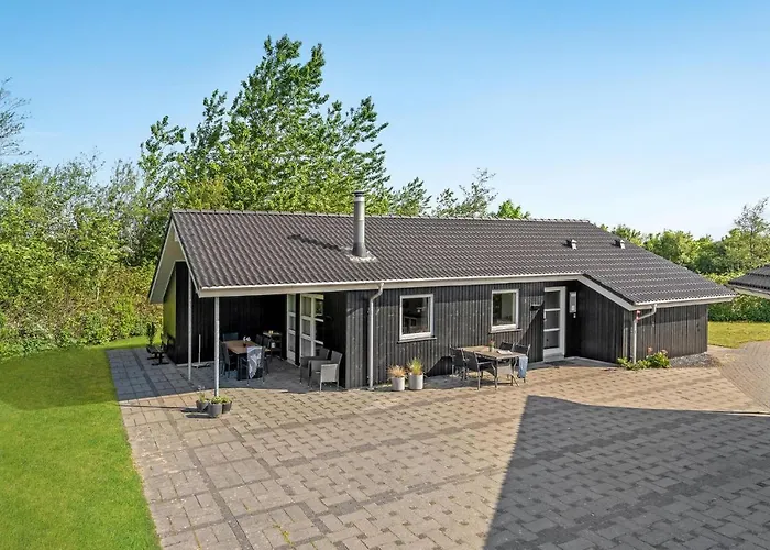 Three-bedroom In Tarm